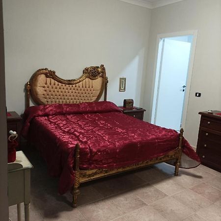 Hotel Casa Di Raffaella Torre Annunziata Esterno foto